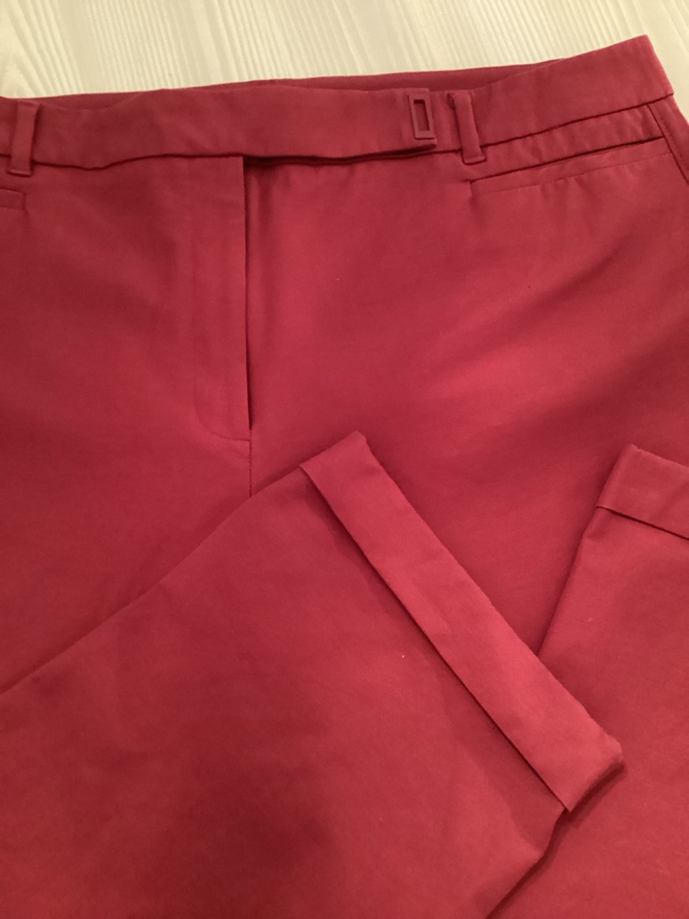 White House Black Market WHBM Slim Cuffed Crop Pants Womens 16 Burgundy Career - Picture 11 of 11